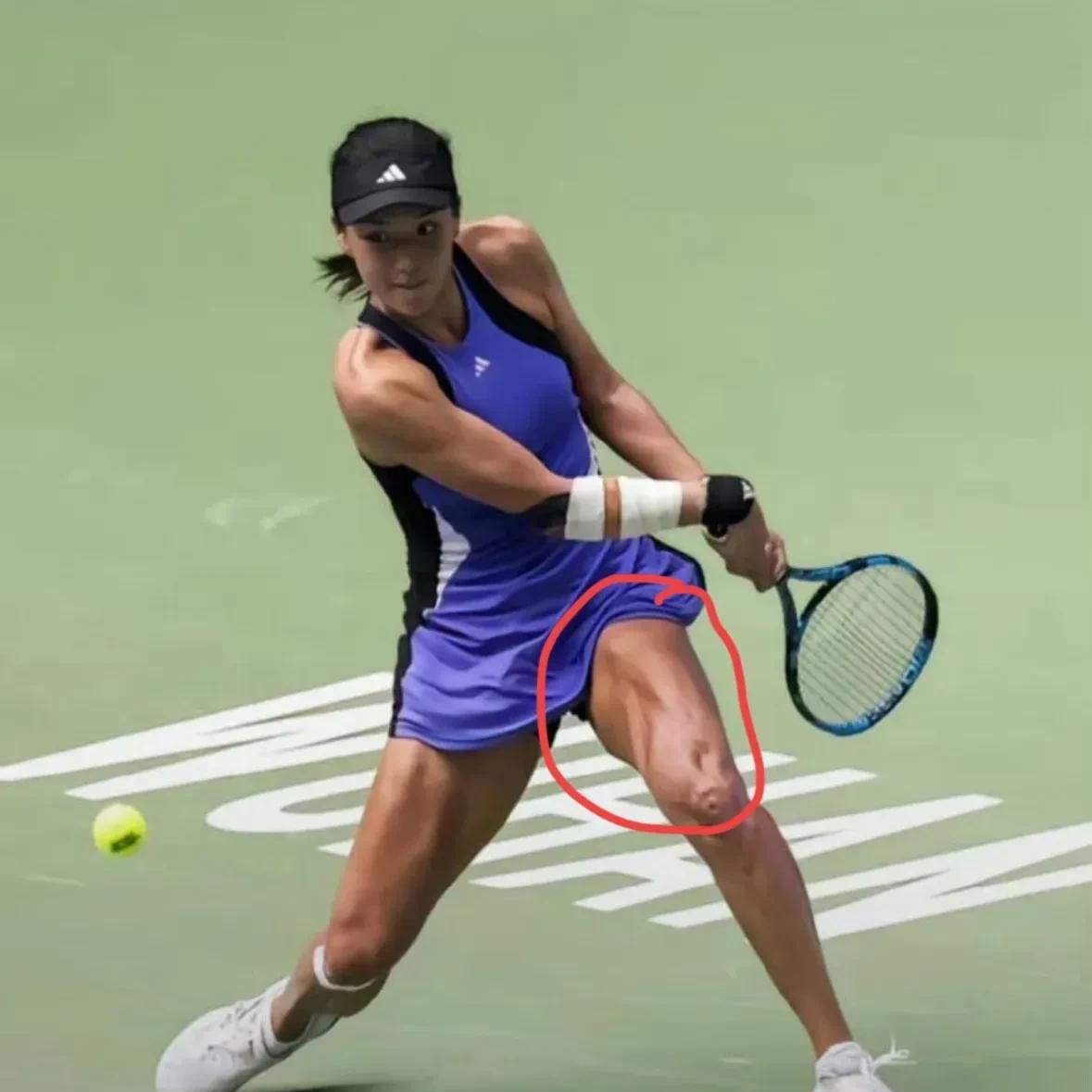 王欣瑜真的太美了！在刚刚夺得WTA500柏林站亚军的王欣瑜确实非常的热，不是因
