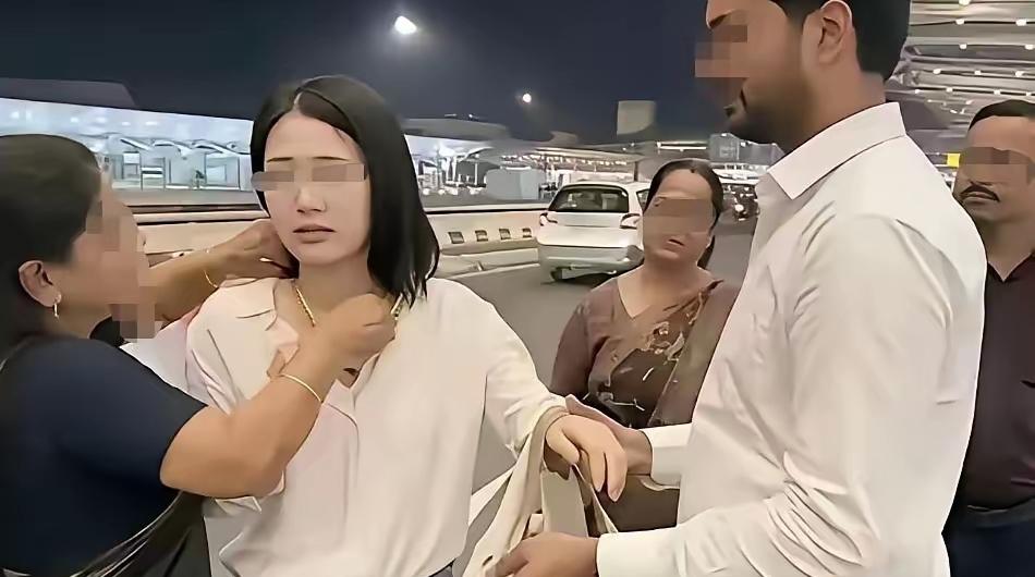 江苏这姑娘，之前眼里那层光，算是被这老外一句话给吹灭了。本来以为捡着宝了，结