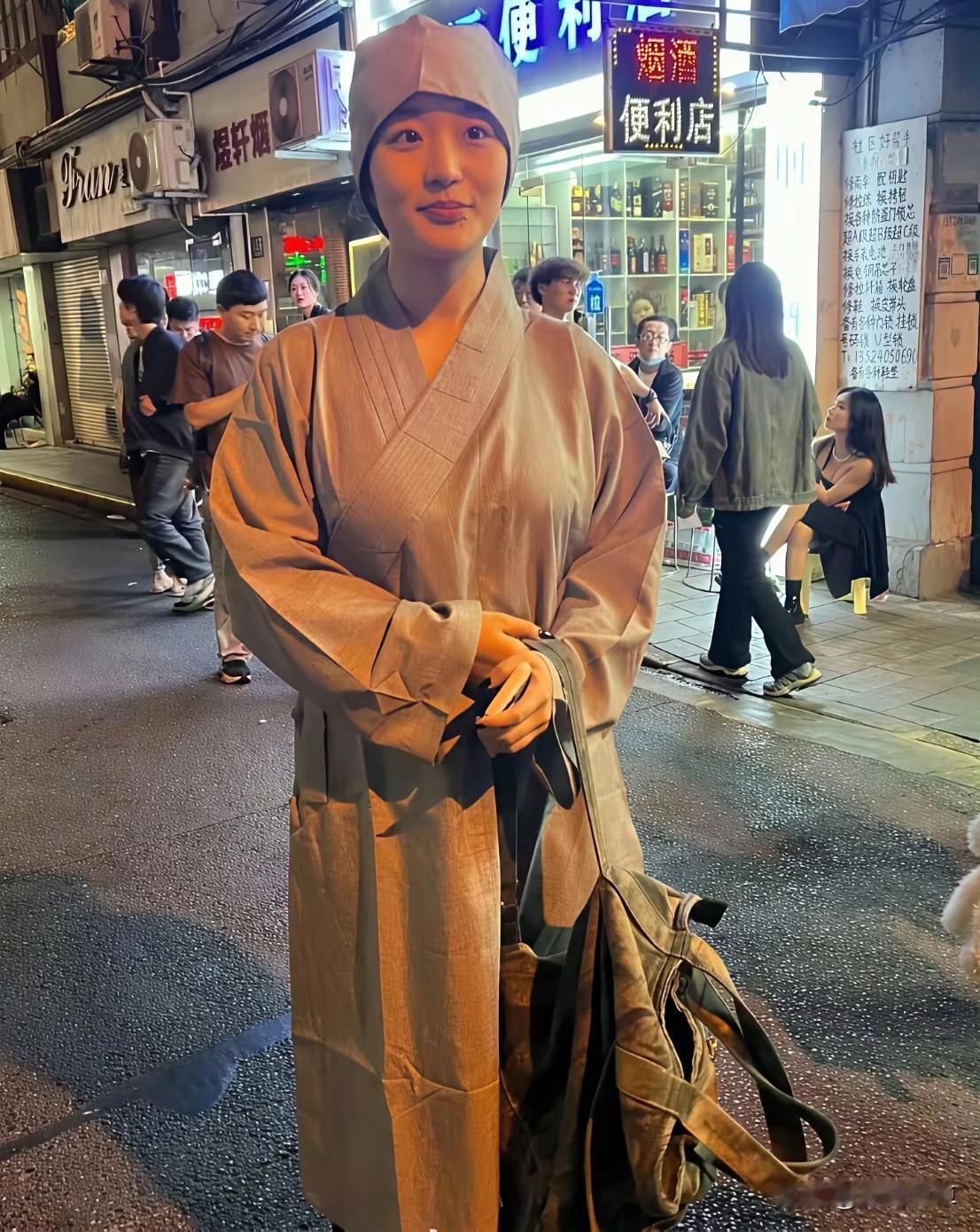 师太真不错[呲牙笑][呲牙笑][呲牙笑]