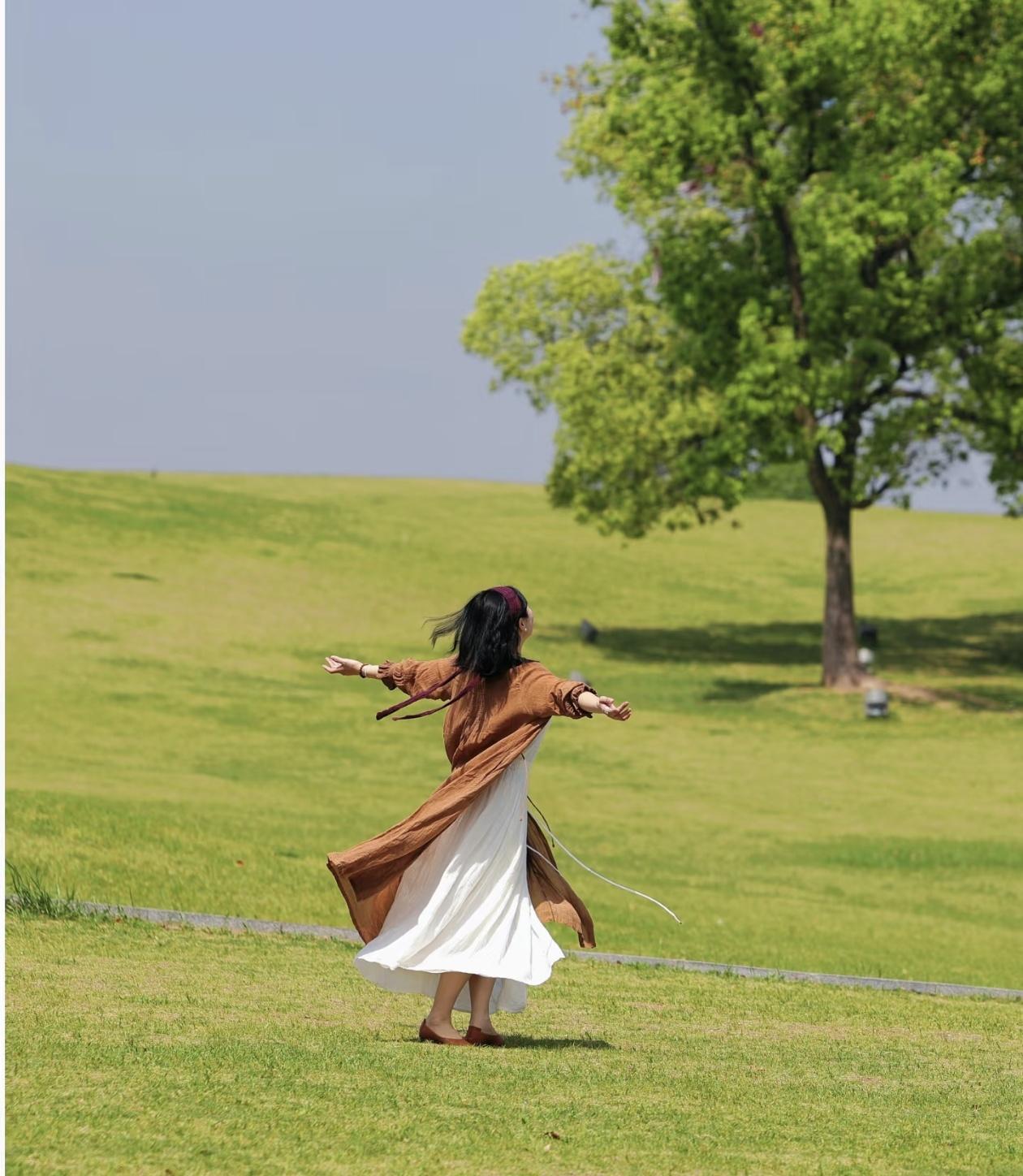人到中年，我终于活明白了，保命最好的方式，就是放下一切执念。我和老公40岁