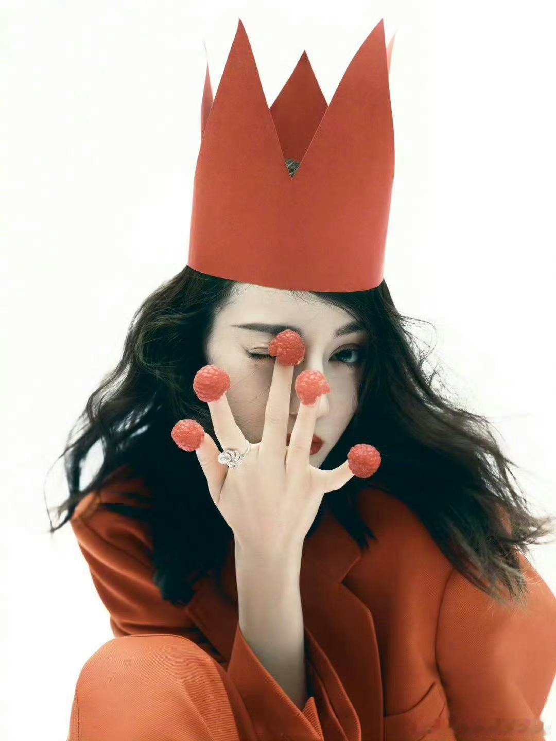 迪丽热巴、杨紫同pose，谁赢了
