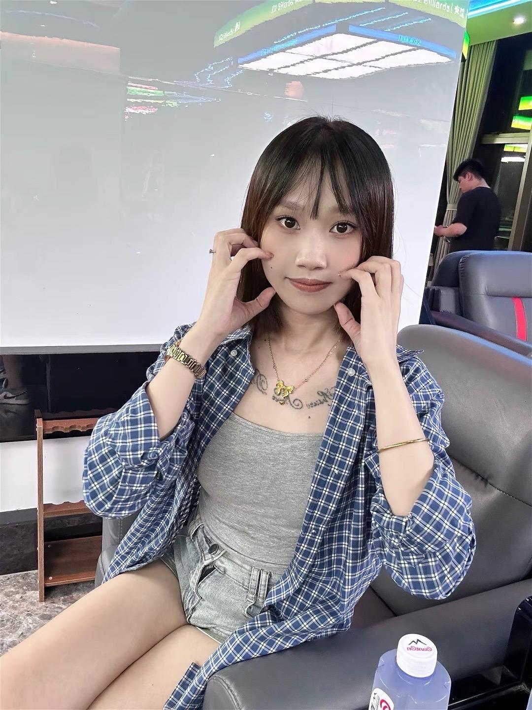 你的眼睛那么漂亮 它不应该掉眼泪