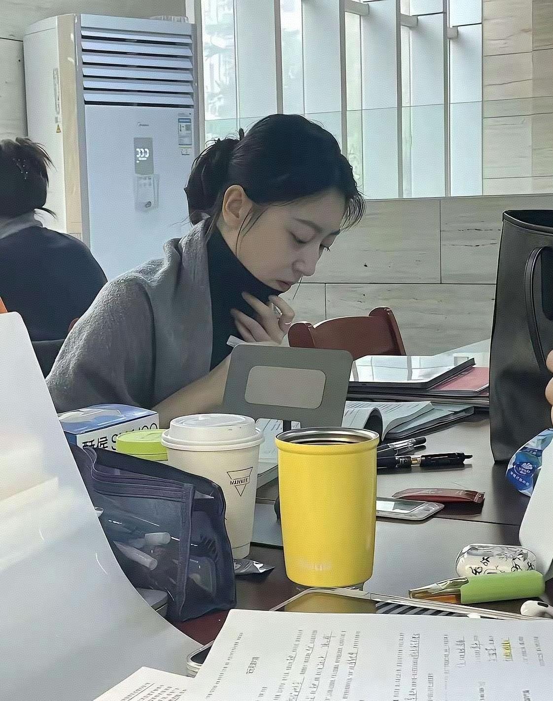 一看就知道是校花