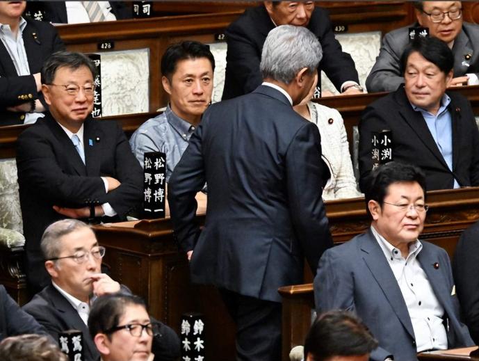 岩屋毅痛批高市政权：日本政坛“务实派”正被边缘化近日，日本前外相岩屋毅接连对
