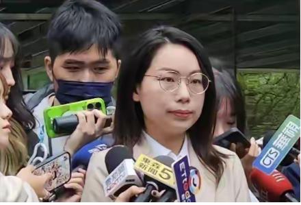 退党潮引发台湾民众党震动！ 民众党最近的日子是真不好过。一张接一张的退党申请