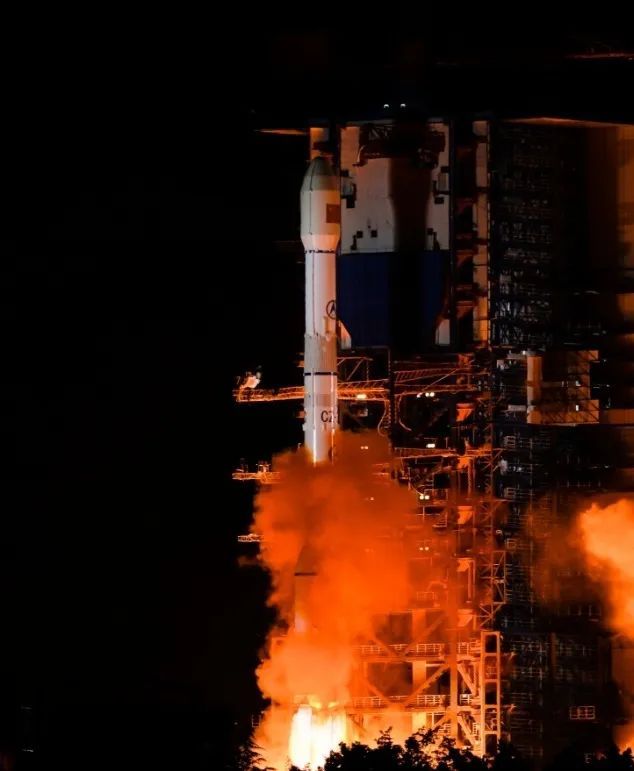 【长三丙火箭成功发射通信技术试验卫星十九号】北京时间今天凌晨02时09分，由航天