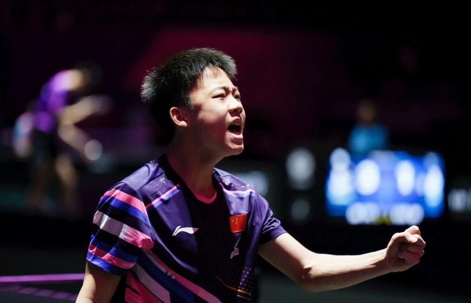 U15国乒男团无缘决赛！2025年国际乒联世青赛U15级别男团半决赛，国乒1