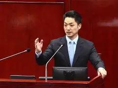 前台湾区域行政机构政务委员张景森表示，TVBS发布的新近民调，台北市长蒋万安领先
