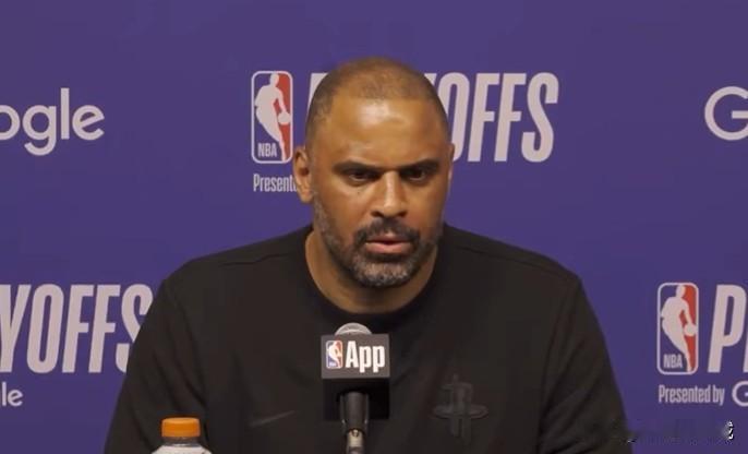 火箭会在休赛期炒掉乌度卡吗？火箭可以说已经被湖人淘汰了，根本不可