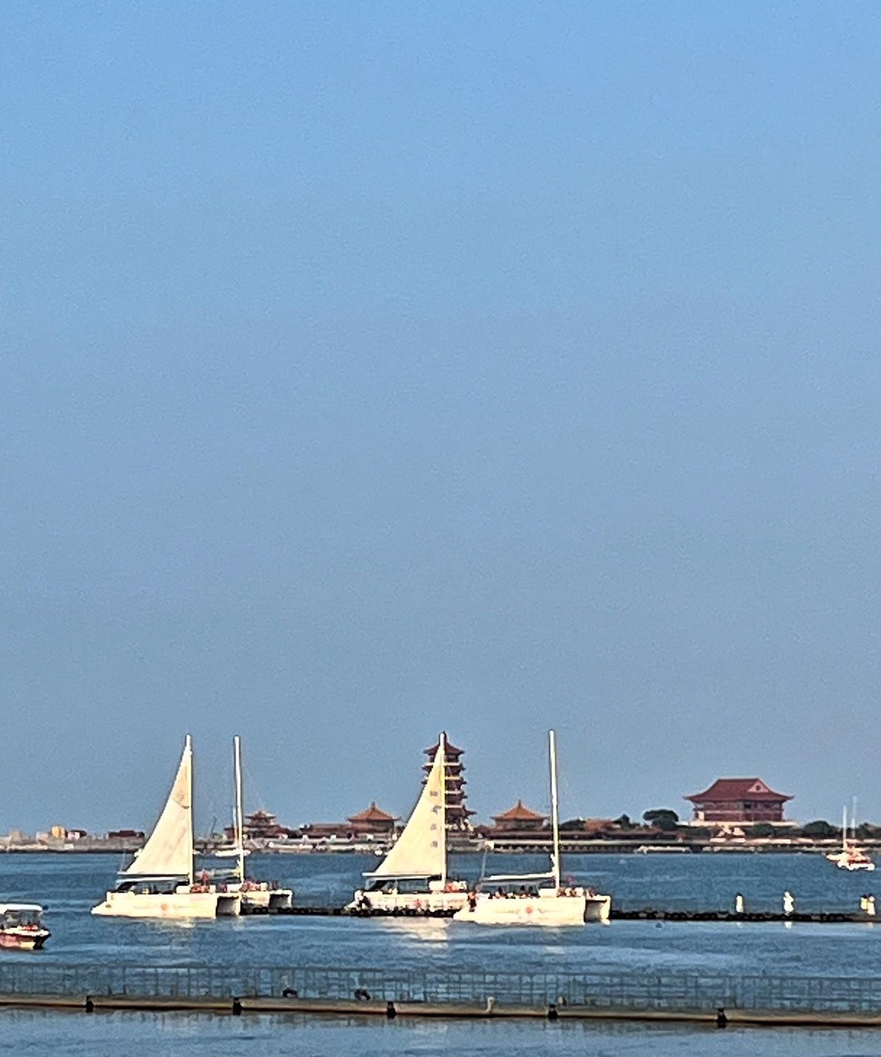 莫言说：“当一个人不尊重你的时候，收起你的大方，不要沟通，不要交流，也不要愤怒和