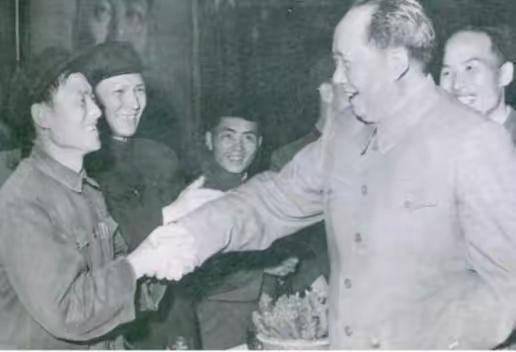 毛主席60多年前的一句话，今天看太神了！你敢信？早在几十年前，毛主席就把今