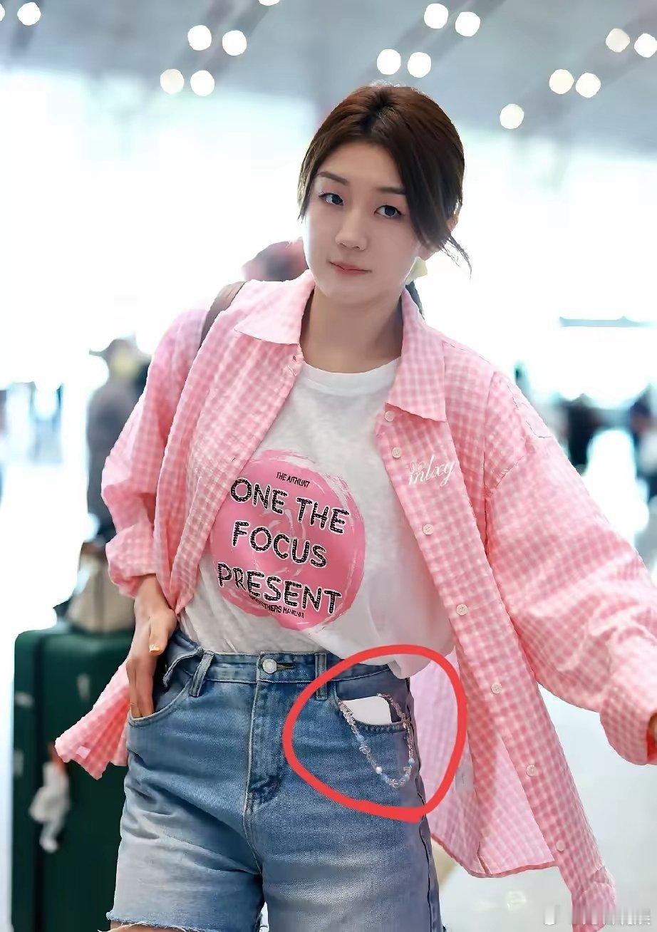 陈梦这辈子估计很难结婚吧，不是因为没有人喜欢她，​也不是因为她太难相处，而是像她