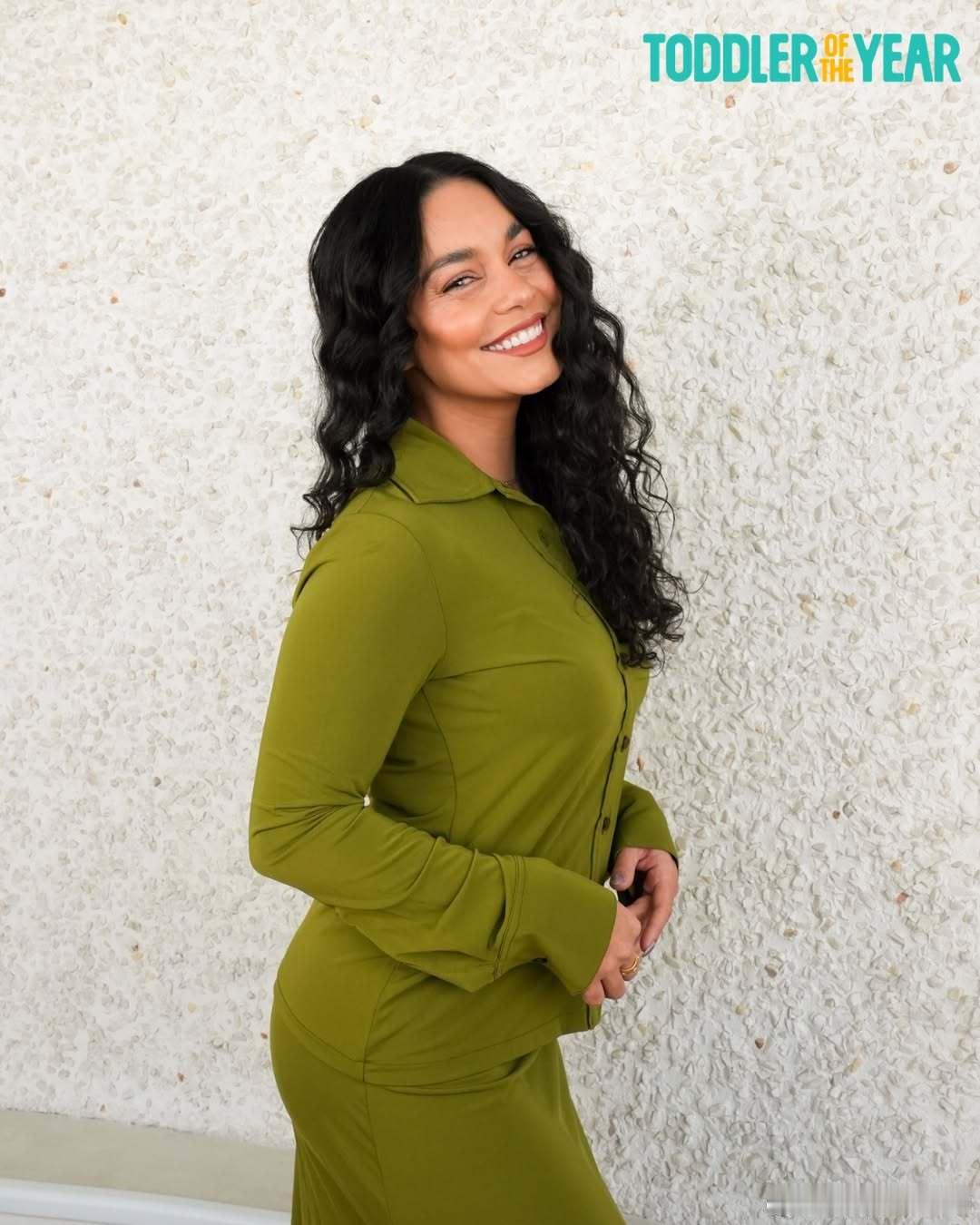 VanessaHudgens凡妮莎哈金斯和儿童活动主办方Toddlerof