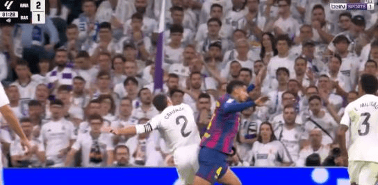 世体: 赫伊森肘击库巴西, 卡瓦哈尔禁区推阿劳霍VAR都没介入