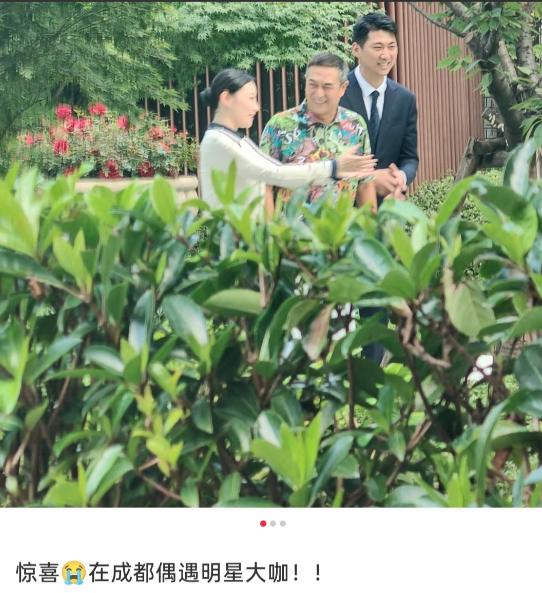 张嘉益，引发热议。8月21日，一向低调的老戏骨张嘉益，突然引发热议，这次不是因为