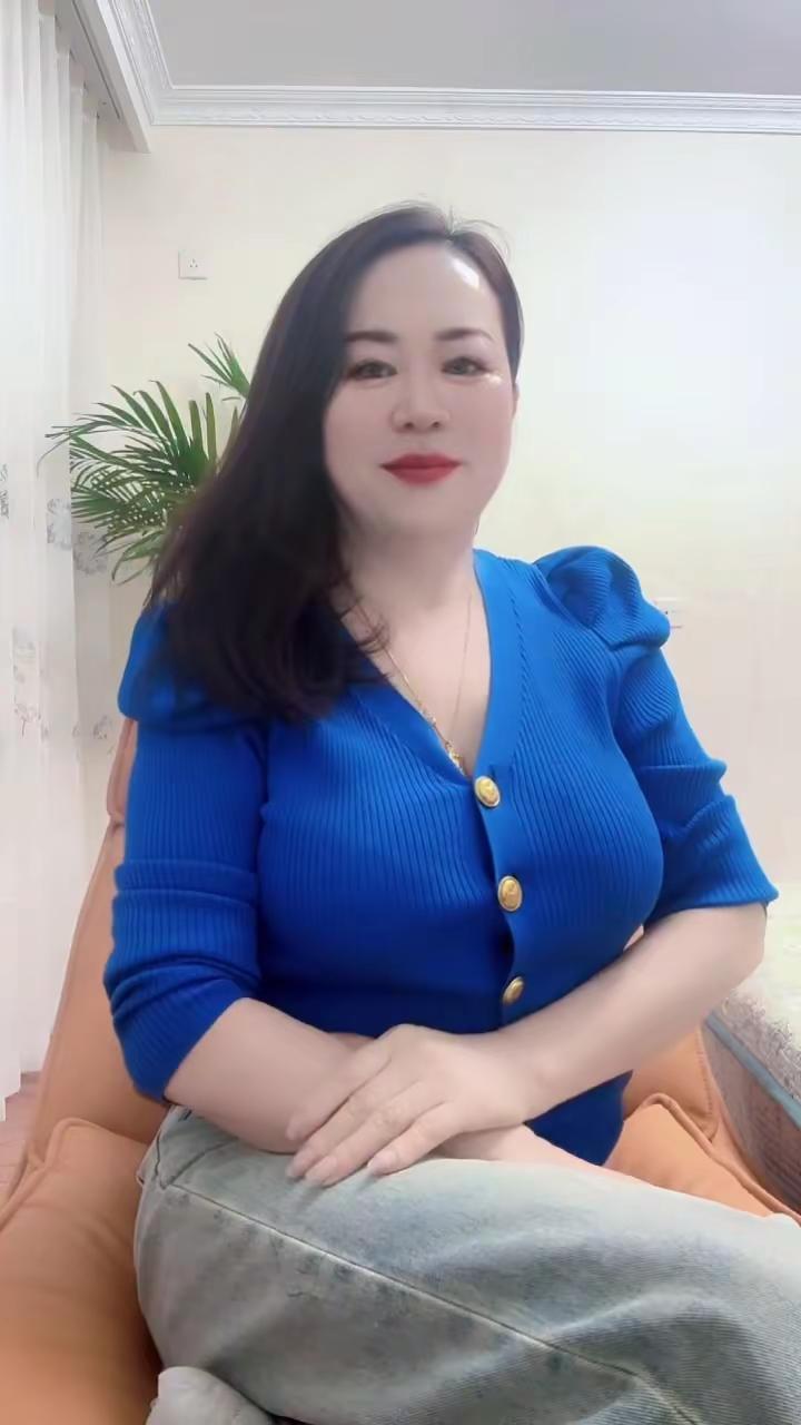 这样的身材有人喜欢吗肉肉女孩