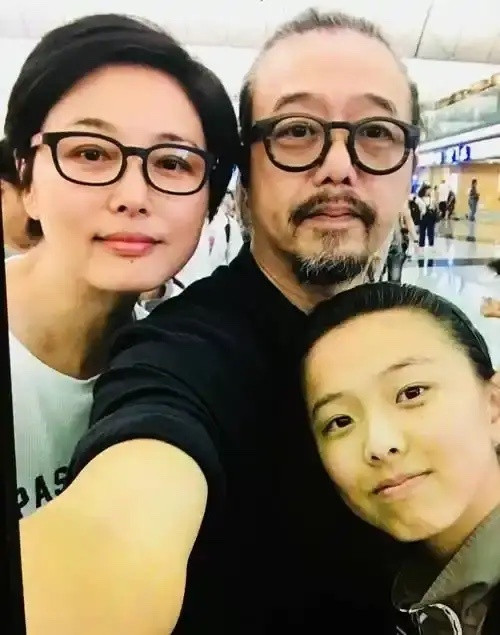 张锦程说，徐克给孩子起了个乳名叫"家来"，意思是有了孩子，就有了家。张锦程追张延
