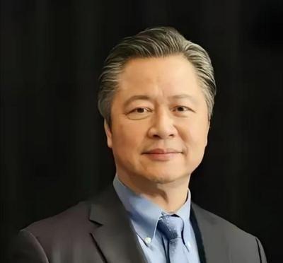 赖岳谦这人以往谈中美，调子一直挺稳的，常挂在嘴边的一句就是：美国二战以后其实很少