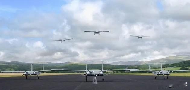 【乌军装备的这款英国重型无人机航程翻倍】英国公司Windracers表示，其重