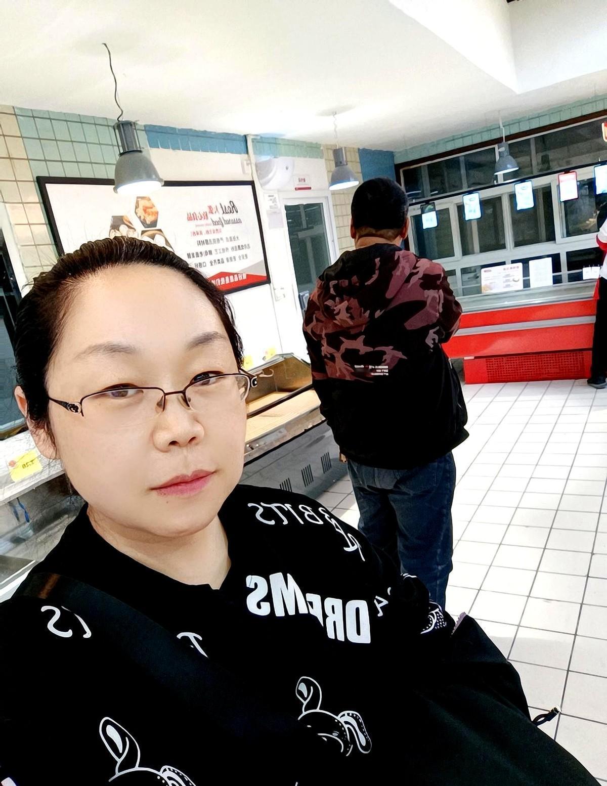 家里有个血糖高的老公，还管不住嘴。因为3瓶饮料，我们两个人发生了不愉快的争执。