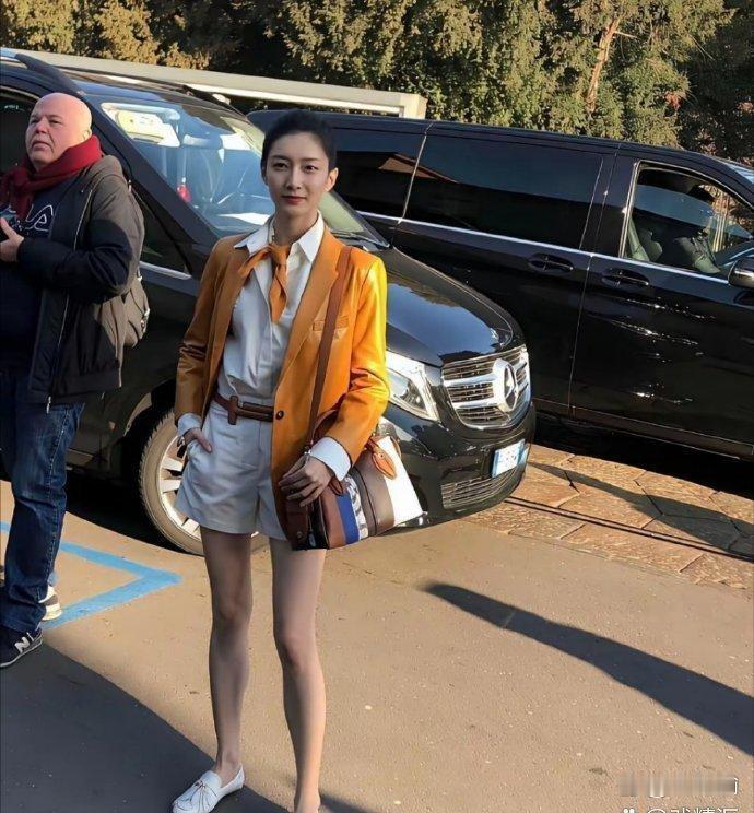 胡﻿歌跟⁠她分⁠手，这个决定到底是不是错了？