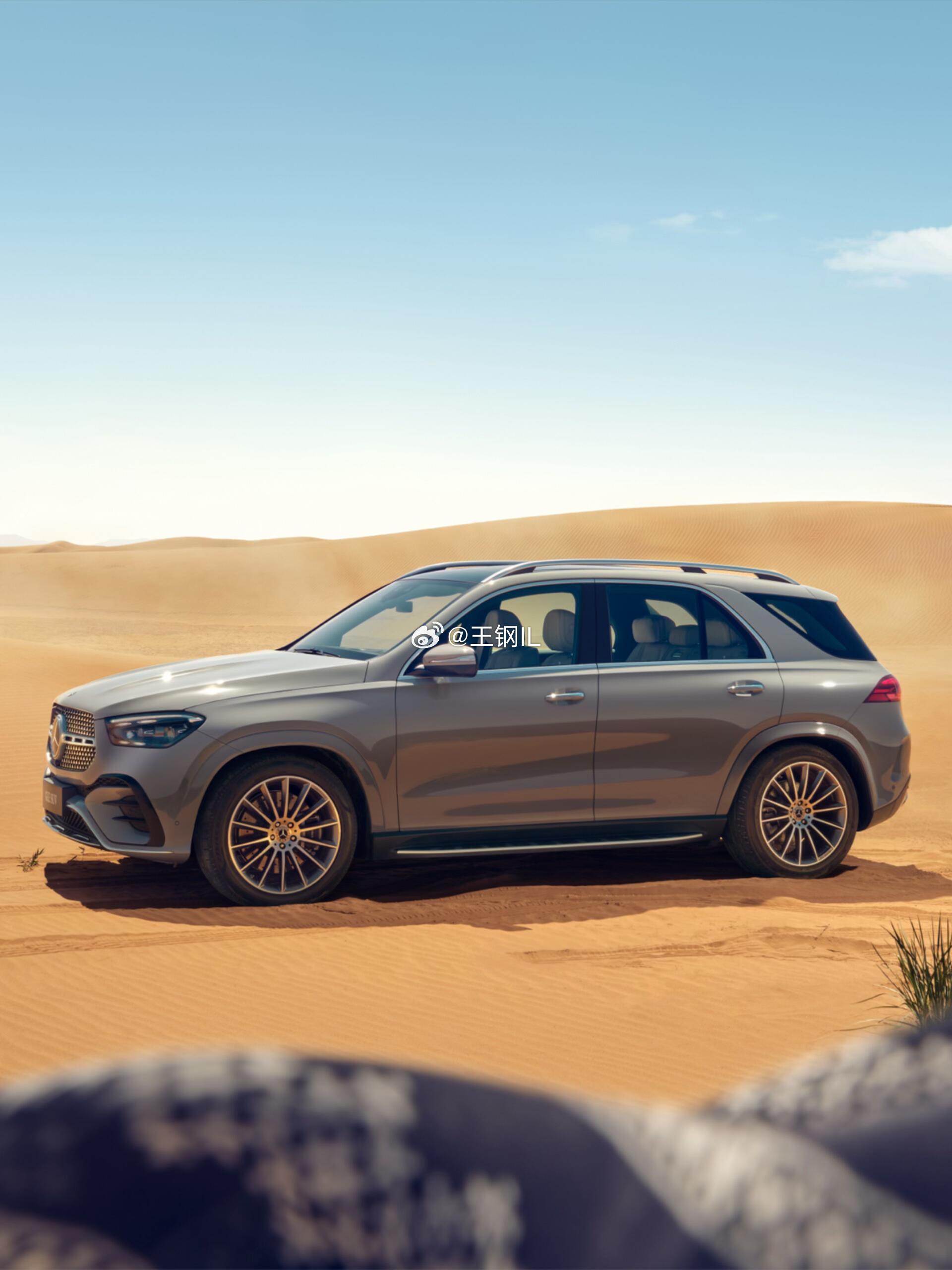 奔驰GLESUV！时尚的中控加上豪华的轮毂，真好看啊奔驰gle级