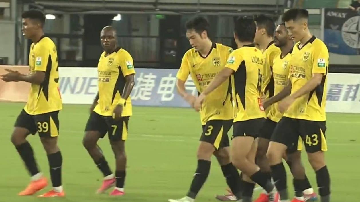 中甲一夜积分榜更新！广州豹3-0完胜，稳居榜首！梅州客家0-1，深陷降级区