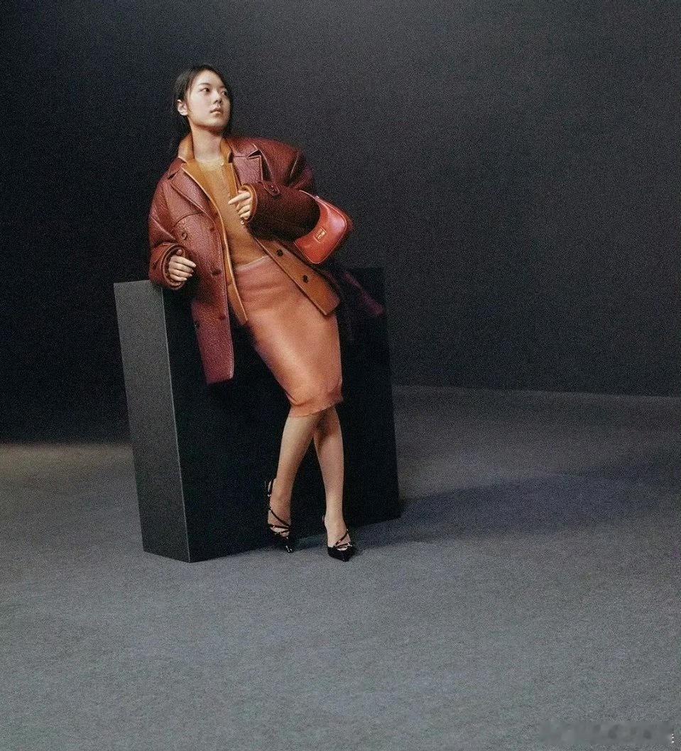 果然一个衣服是需要人穿出高级感的。