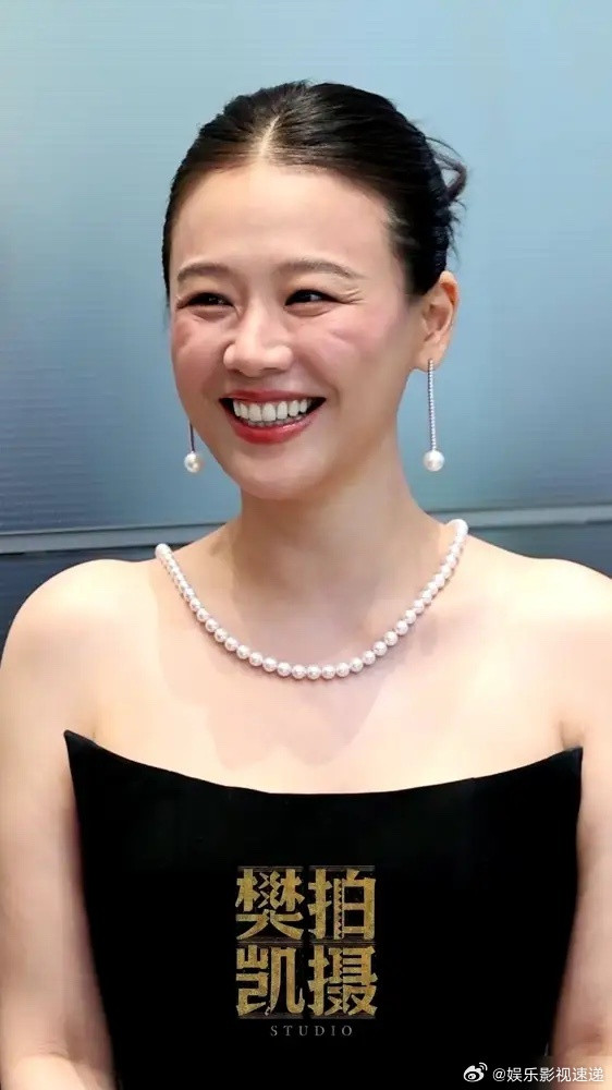 马思纯这次红毯亮相，真的有点吓到我了，这状态哪像个病人？几年前她胖到90公斤，