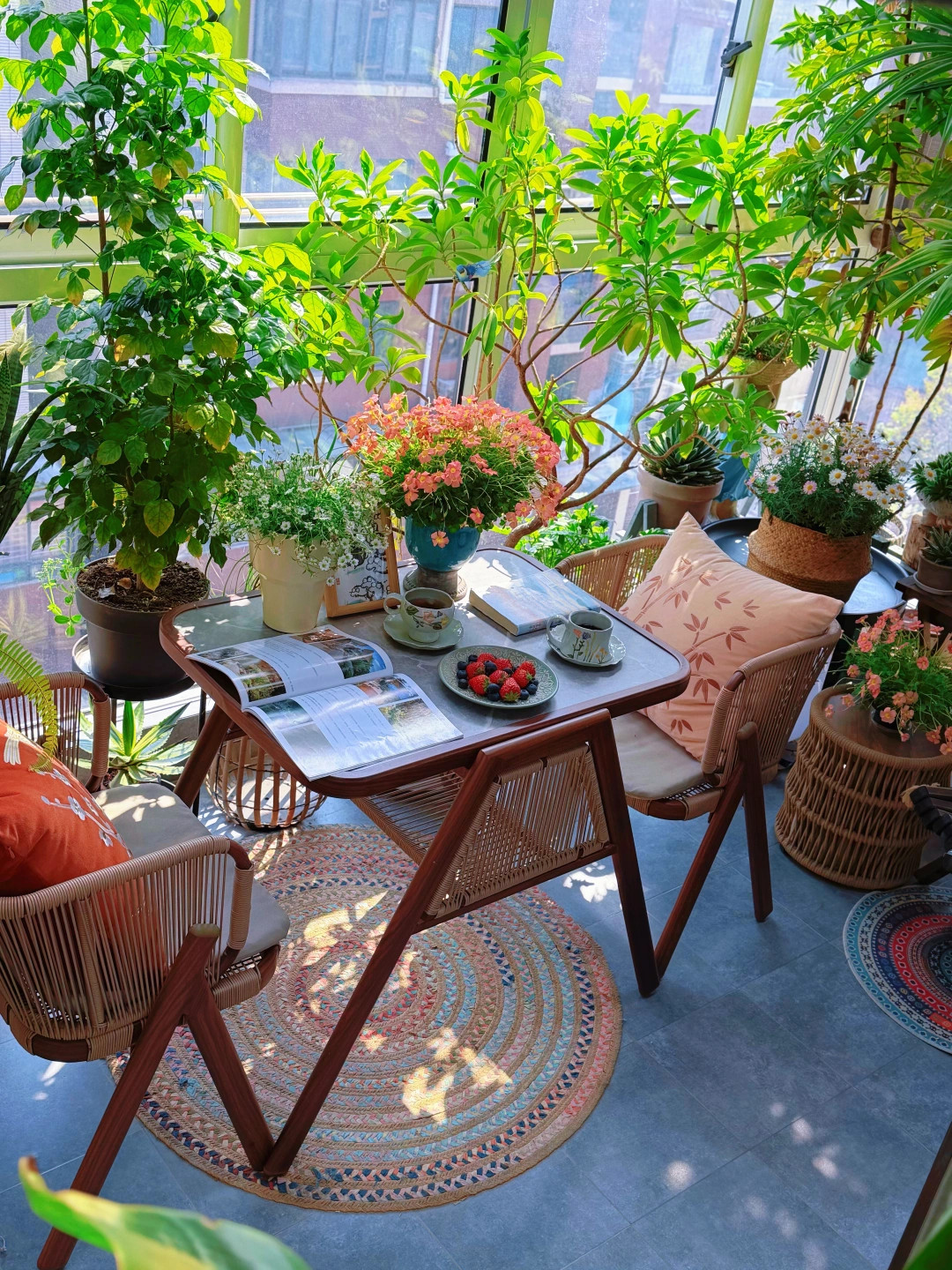 这么美的阳台小森林，你来了就不想走！