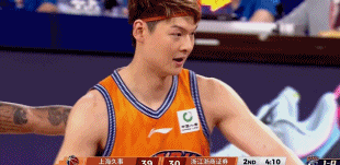 罚球不如小学生！CBA总决赛，上海G2连胜广厦，王哲林4分+7板+1助+1帽，罚