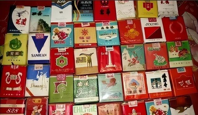 中国绝版老香烟，见过3种以上就说相你老了，老烟民们抽过几种？咱们先从那个名字听