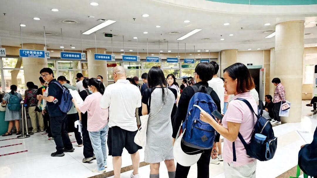 陪诊师：从‘临时工’到‘专业服务’的进阶之路