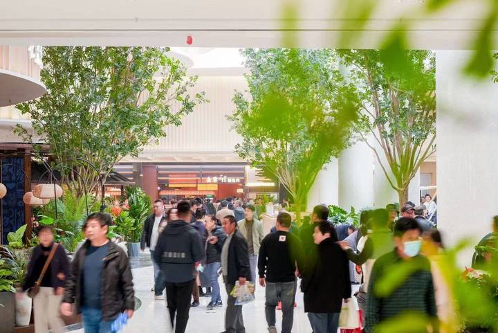 超过40%为首店品牌, 龙湖济南西城天街今日开业纳客