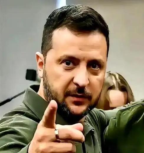 俄乌战场变天了，泽连斯基突然放狠话，要军事打击一个北约成员国，这个北约国家更牛，