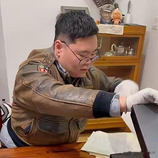 花光4万美元积蓄，加拿大籍华人段宇豪（南京籍）在美拍卖会上发现一批尘封近80年的