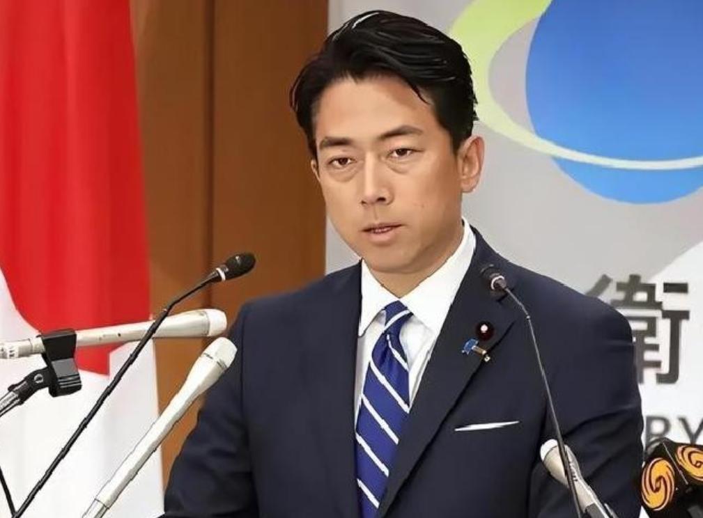 日本主动出击打中国？日本防卫部长：对中国发出进攻威胁！日本防卫大臣小泉进次郎最近