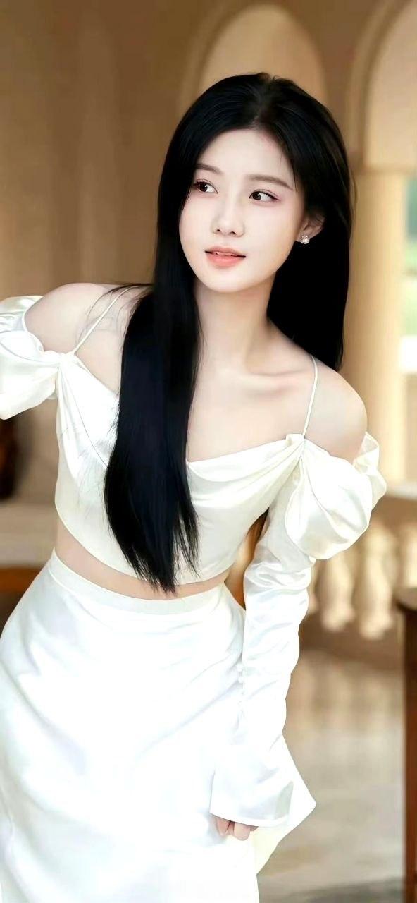 一个深圳股民在166.58元买的东芯股份，跌到130多块钱，亏损37万多。刚开始
