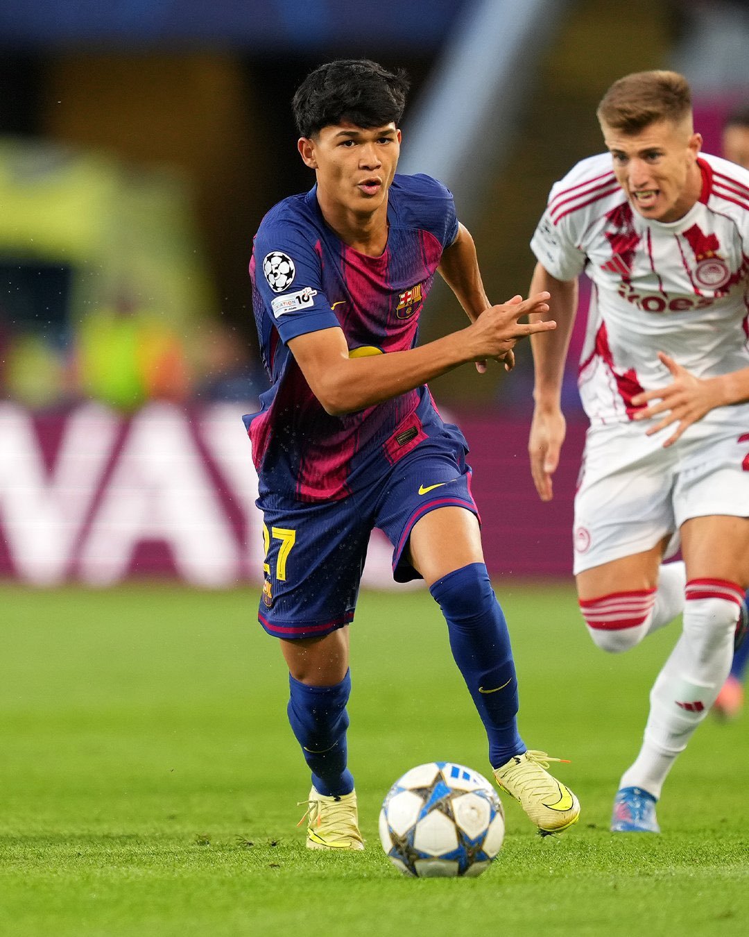 每体：今年夏天，曼城曾试图签下德罗，并向他开出了比他与巴塞罗那的合同金额更高的报