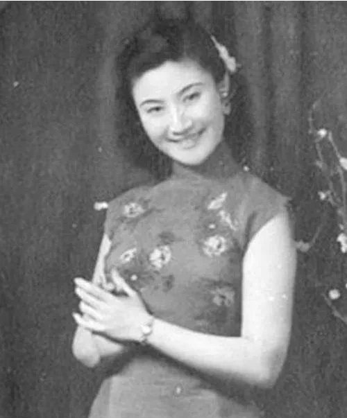 1933年，哈儿师长范绍增打着吃喝玩乐的名义，到上海采买军火。他一露面，黑帮的各