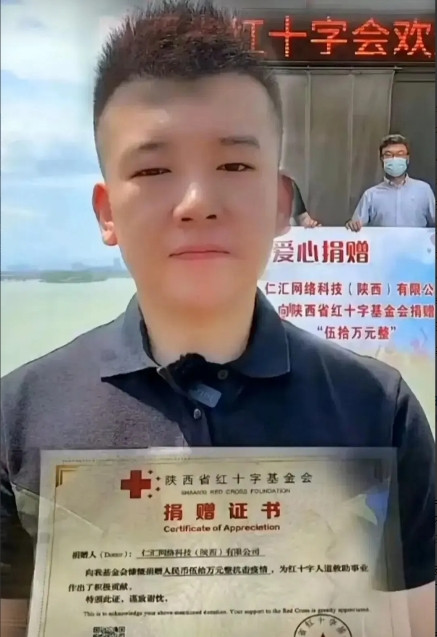 昨晚，出现两个奇特现象，一边是郭有才拼尽全力表演，但整场人气始终没有突破10万+