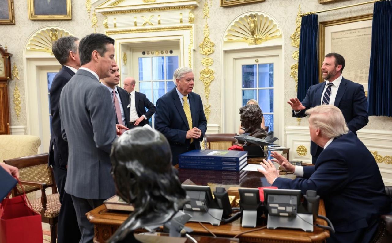 美国共和党籍参议员林德赛·格雷厄姆今天发文说：“与美国总统、参议院共和党同僚以及