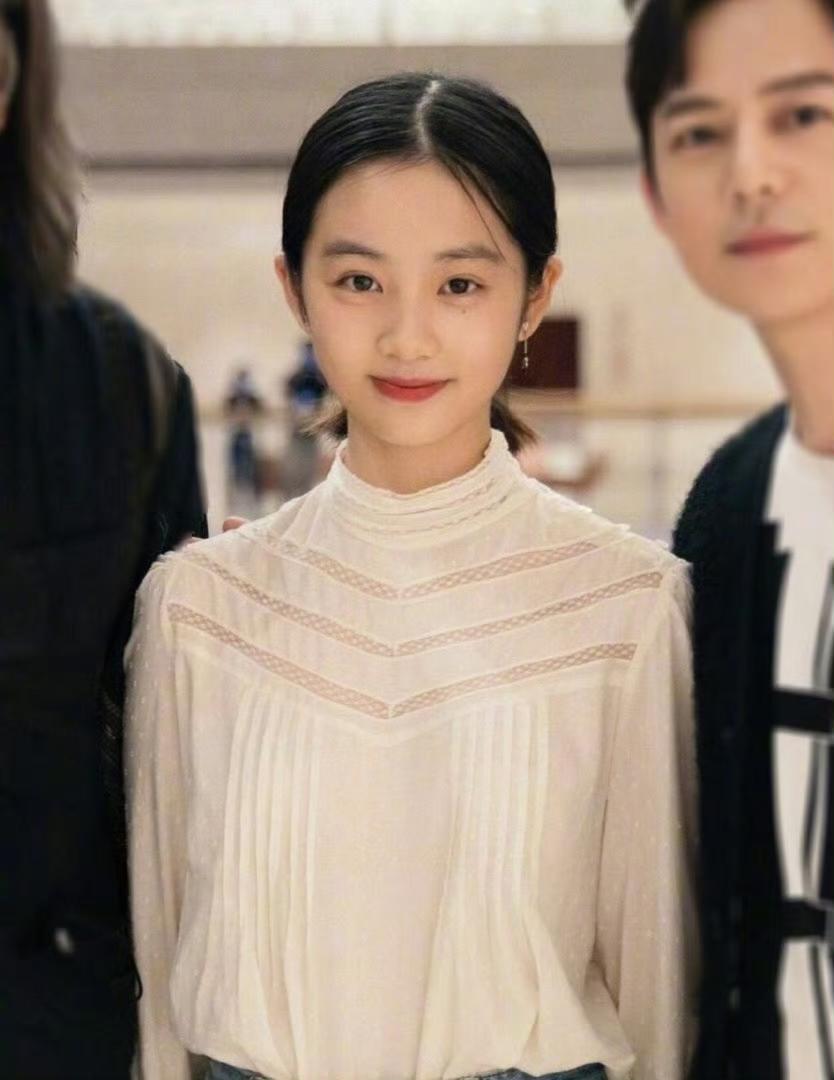 黄多多：爸、妈，你们觉得我最近的状态怎么样？刚才刷到有人夸我把你们的好基因都继承