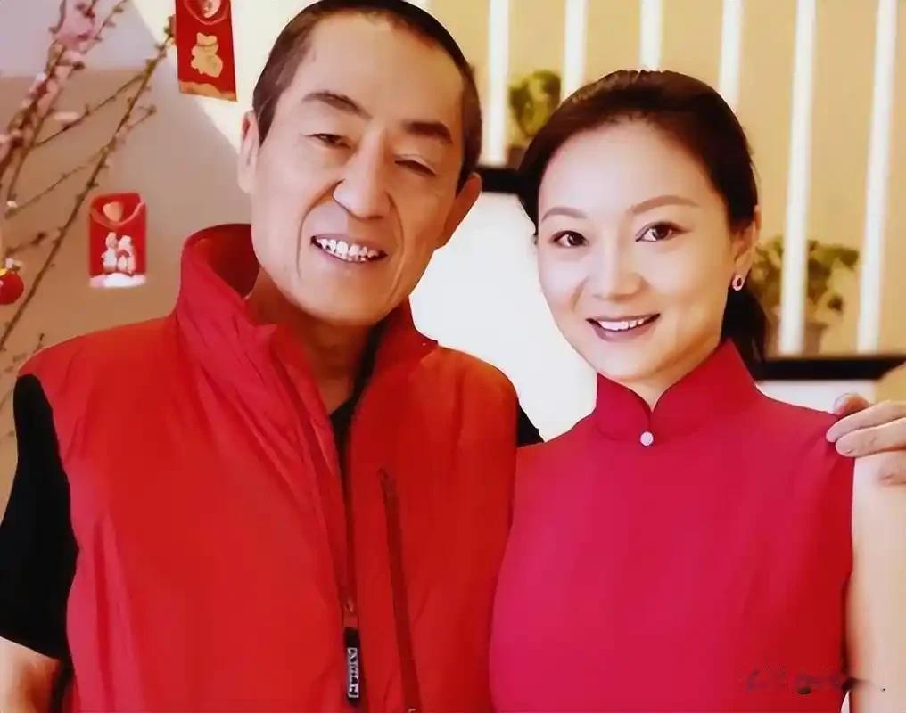 张艺谋与陈婷31岁年龄差的“老少配”，也显得和谐幸福在世俗婚恋眼光里，相差