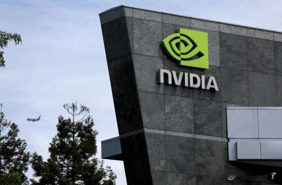 NVIDIA创始人兼CEO黄仁勋近日在接受“特殊竞争研究项目”(SCSP)采访时