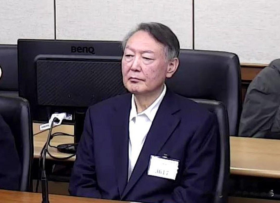 21日韩国前总统尹锡悦明确否认涉嫌在“12·3紧急戒严”国务会议相关调查中伪证罪