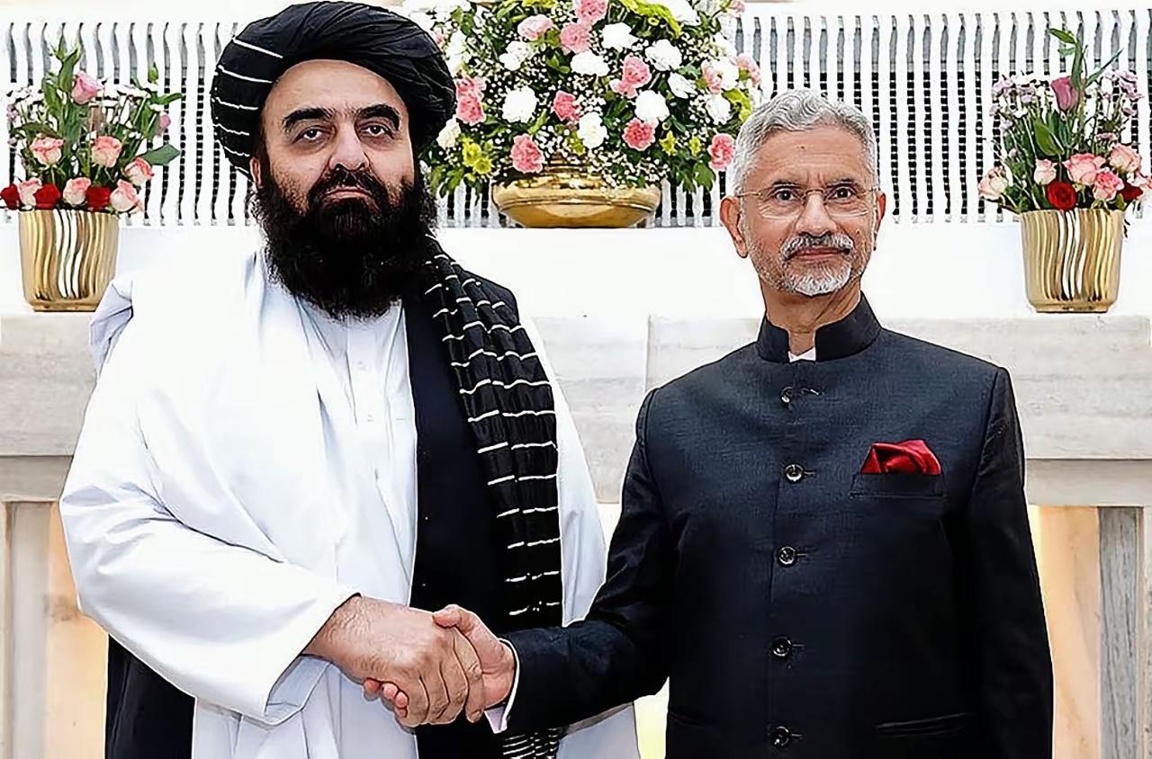 巴铁和阿富汗谈崩了，塔利班学谁不好学印度，一场战争在所难免？巴基斯坦和阿