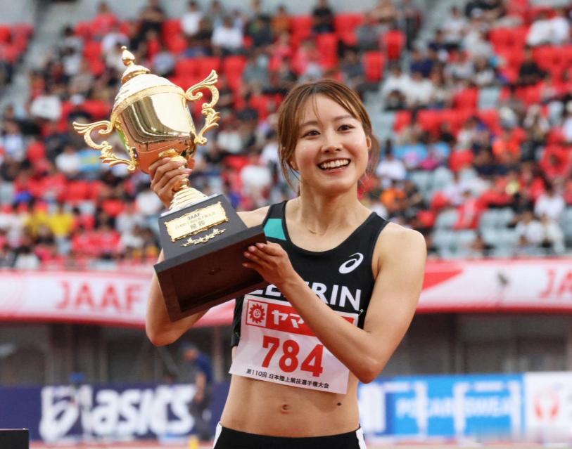 前段时间挖掘出来的田径美女（我说美女就是美女），给予猛大丰厚回报，首次拿到全锦赛