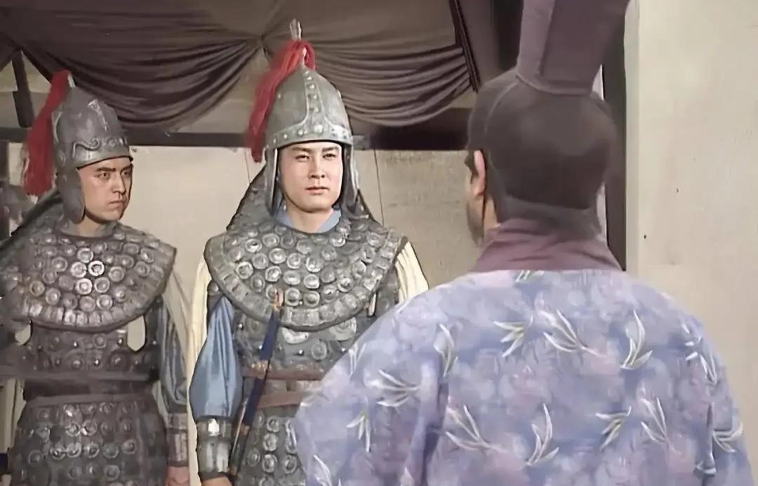 汉中大战曹操虽战损夏侯渊，刘备也赔上3员大将，难怪没兵救关羽很多人都盯着定