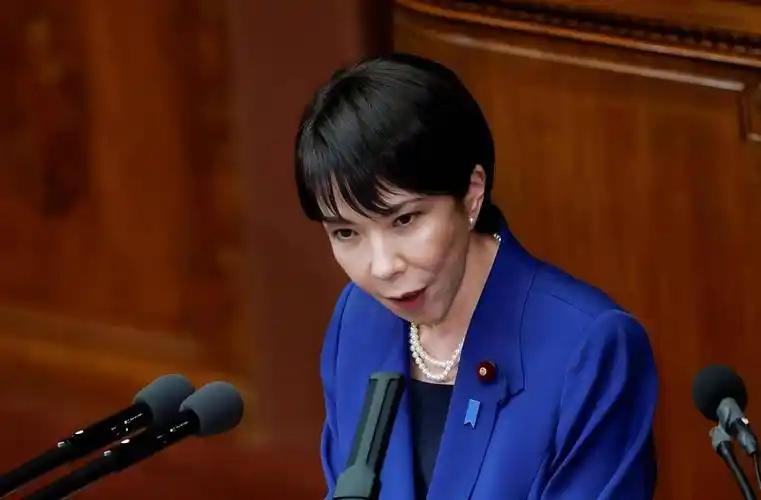 被中国逼急了，高市甩出最毒一招！没想到竟把自己逼上绝路日本刚对精密机床挥下管制